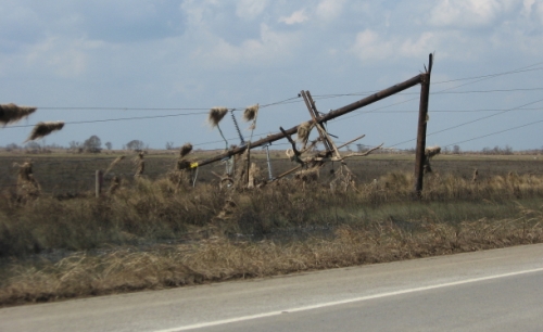 broken-power-pole